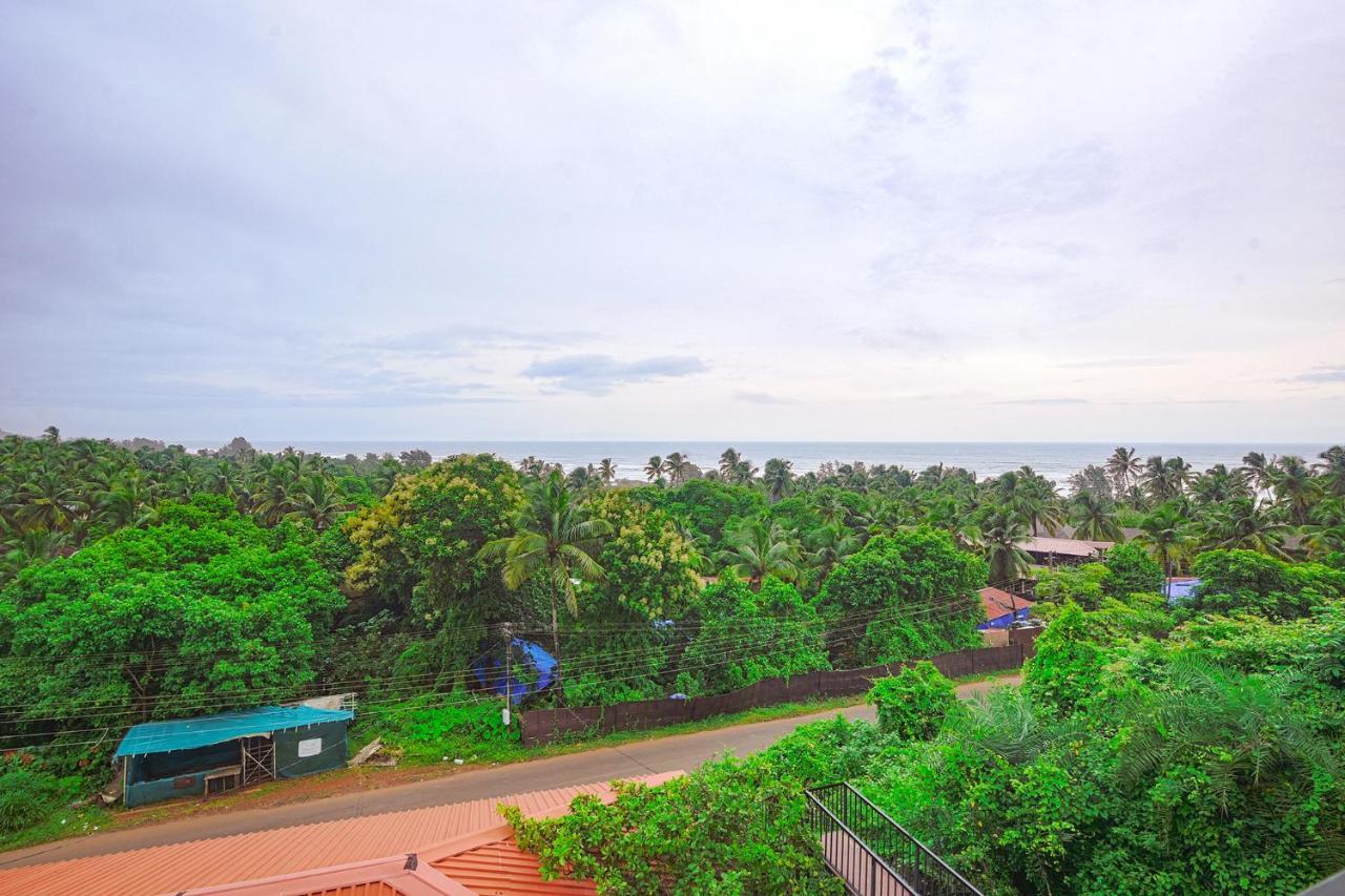 Hotel Fabexpress Vincy Palace, Mandrem Beach Zewnętrze zdjęcie