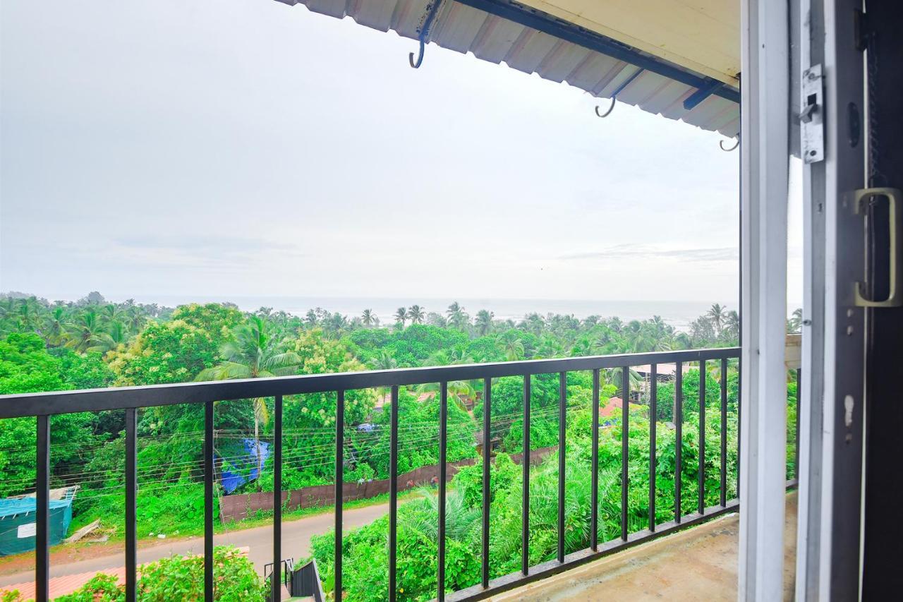 Hotel Fabexpress Vincy Palace, Mandrem Beach Zewnętrze zdjęcie